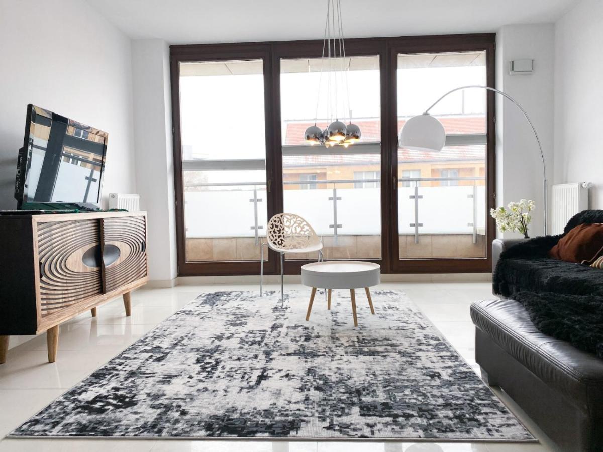 Apartament Kazimierza Wielkiego 5 Appartement Poznań Buitenkant foto