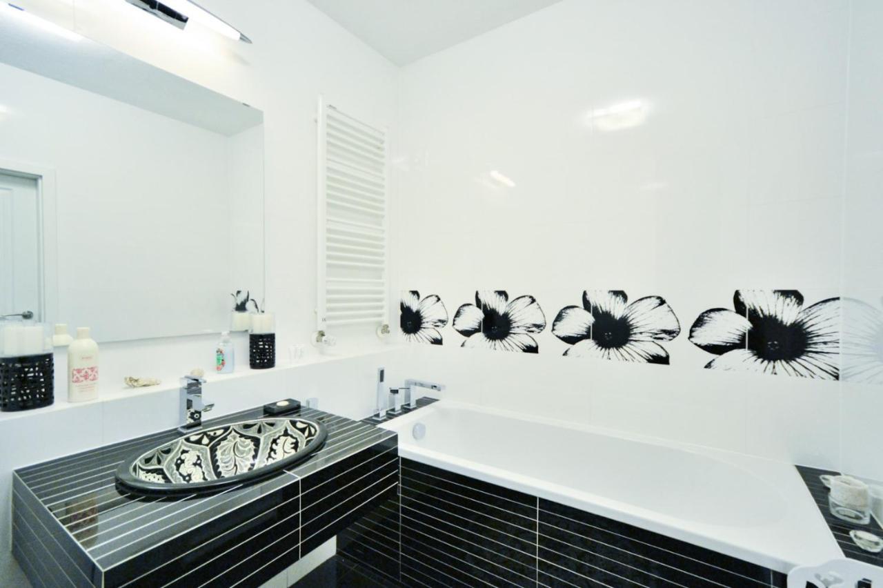Apartament Kazimierza Wielkiego 5 Appartement Poznań Buitenkant foto